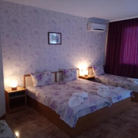 纳丽旅馆 招待所 *