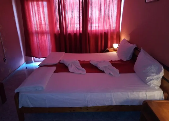 Guest house Nelly Ravda